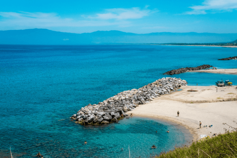 Contributi a fondo perduto per la digitalizzazione e sostenibilità delle strutture ricettive in Calabria